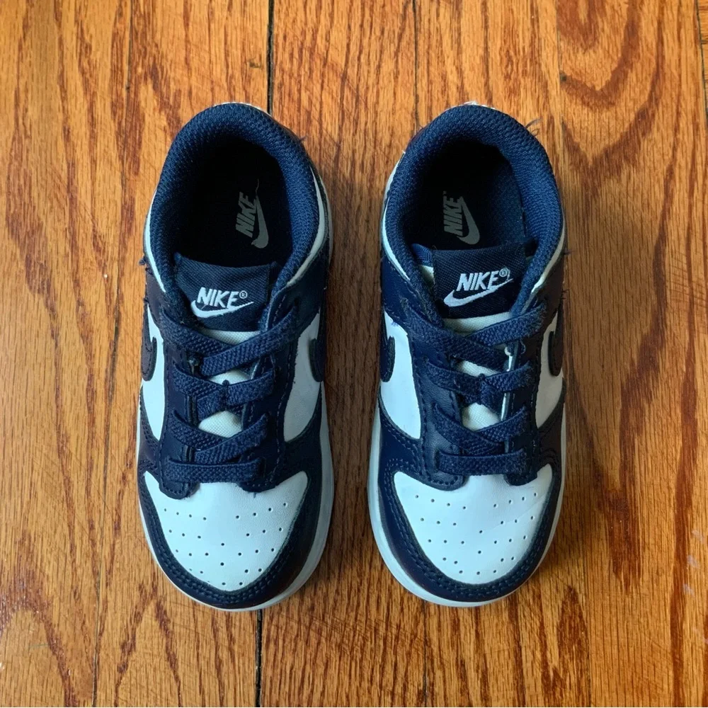 Nike Baby Toddler Dunk Low White Navy Blue Pre-owned Athletic Sneakers Size 8C - Picture 3 of 9